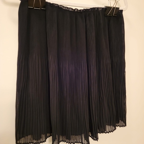 H&M  skirt - Picture 2 of 5